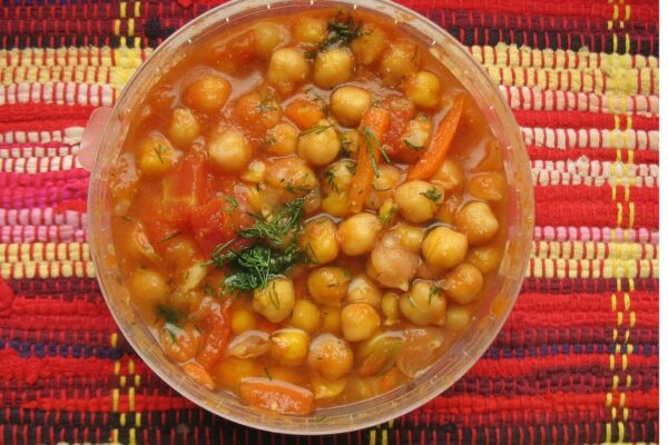 Garbanzos guisados con carrillera.