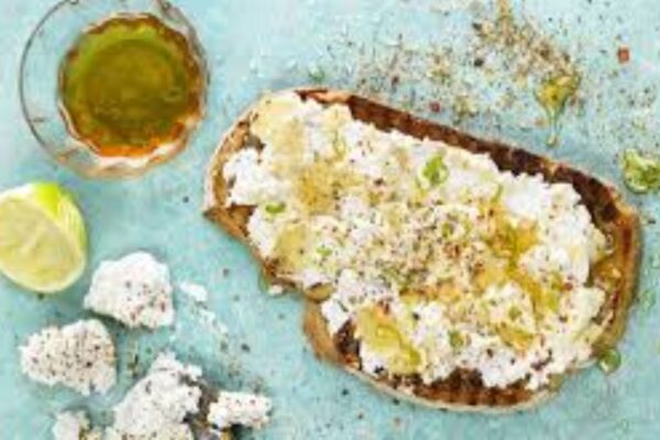 Bruschetta de verdura, ricotta y espinacas